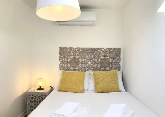 Διαμέρισμα Santosweethome 2 *