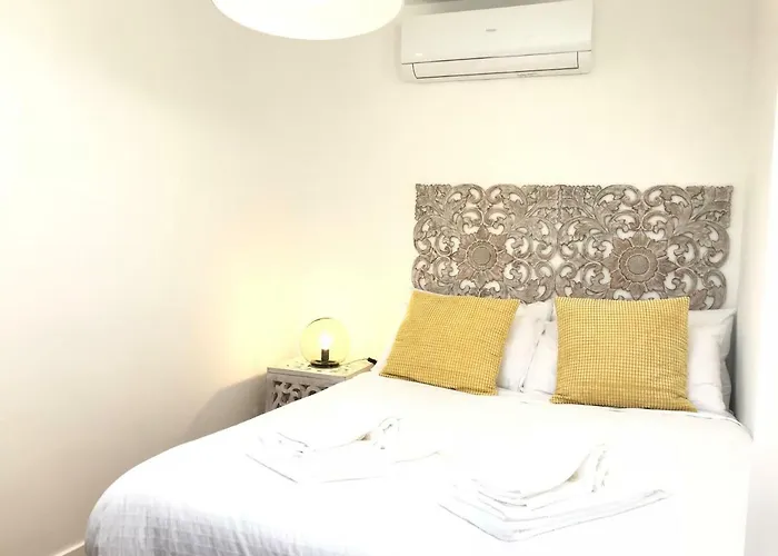 Διαμέρισμα Santosweethome 2 *